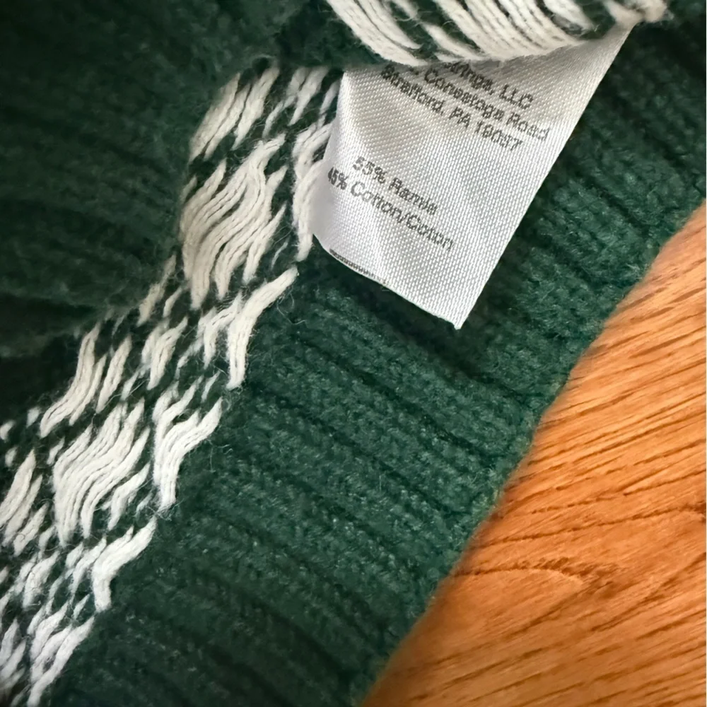 🖤VTG Hartstrings Green Sweater